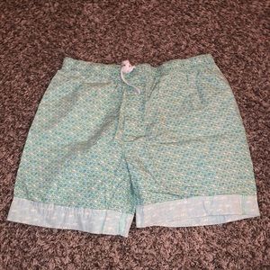 ✨Vineyard Vines Shorts✨